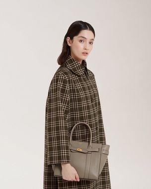 small-zipped-bayswater-solid-grey-small-classic-grain