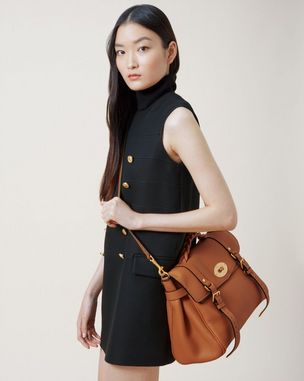 oversized-alexa-chestnut-heavy-grain