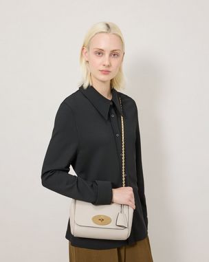 lily-chalk-heavy-grain