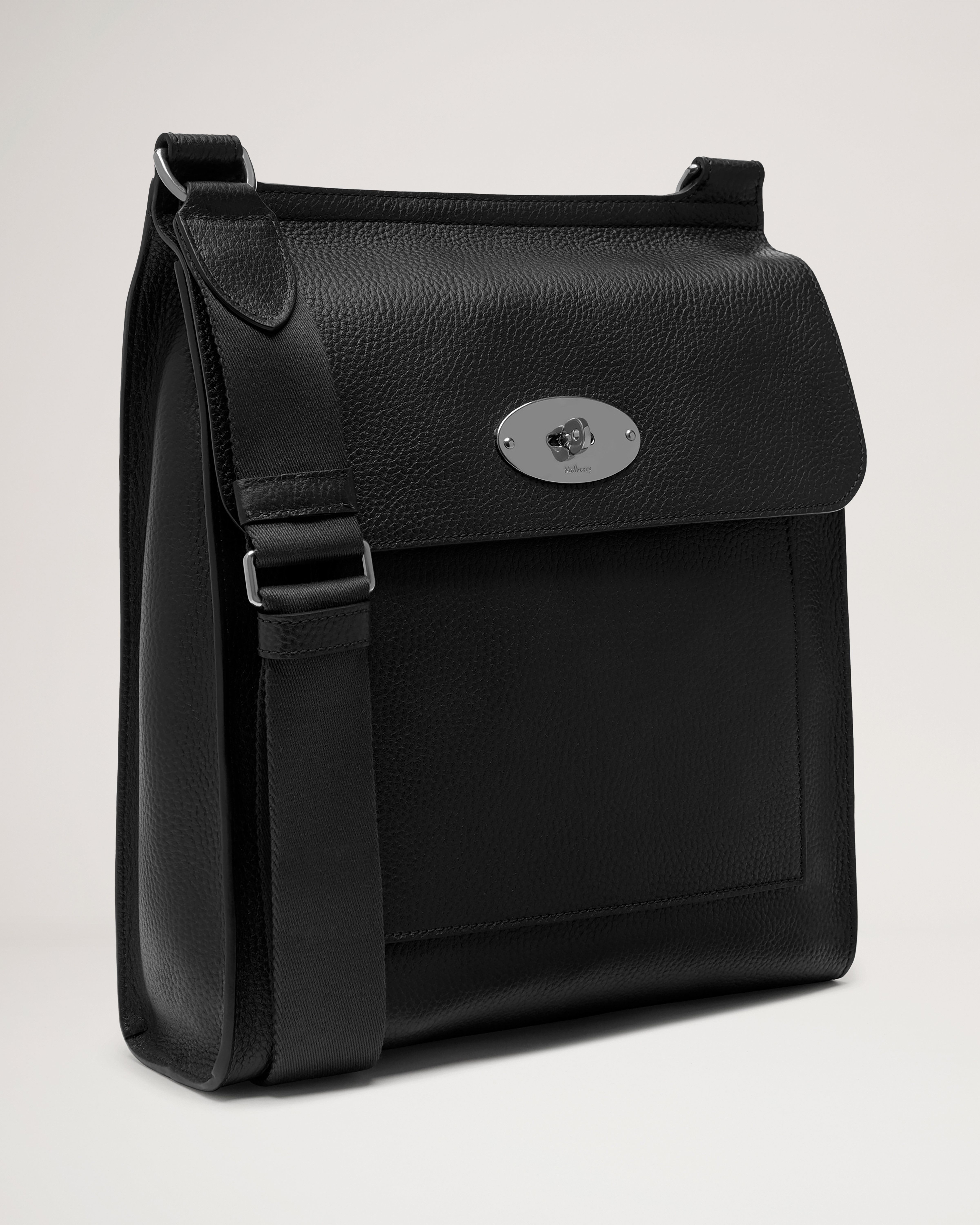 Black small messenger outlet bag