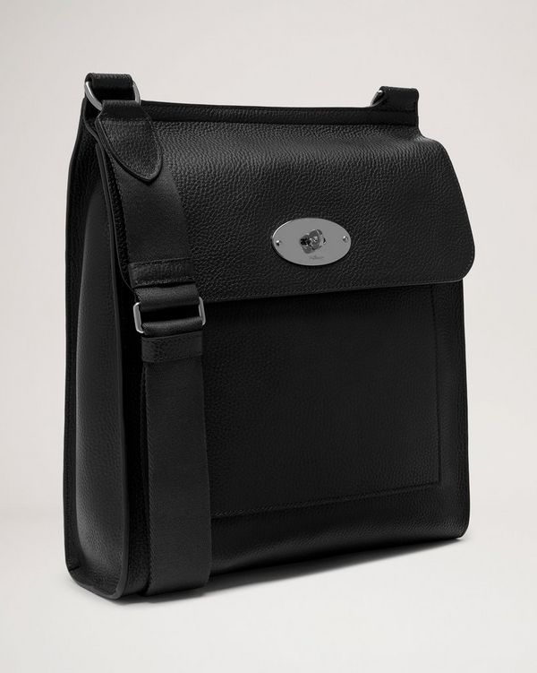 Antony Messenger Black Small Classic Grain Men Mulberry