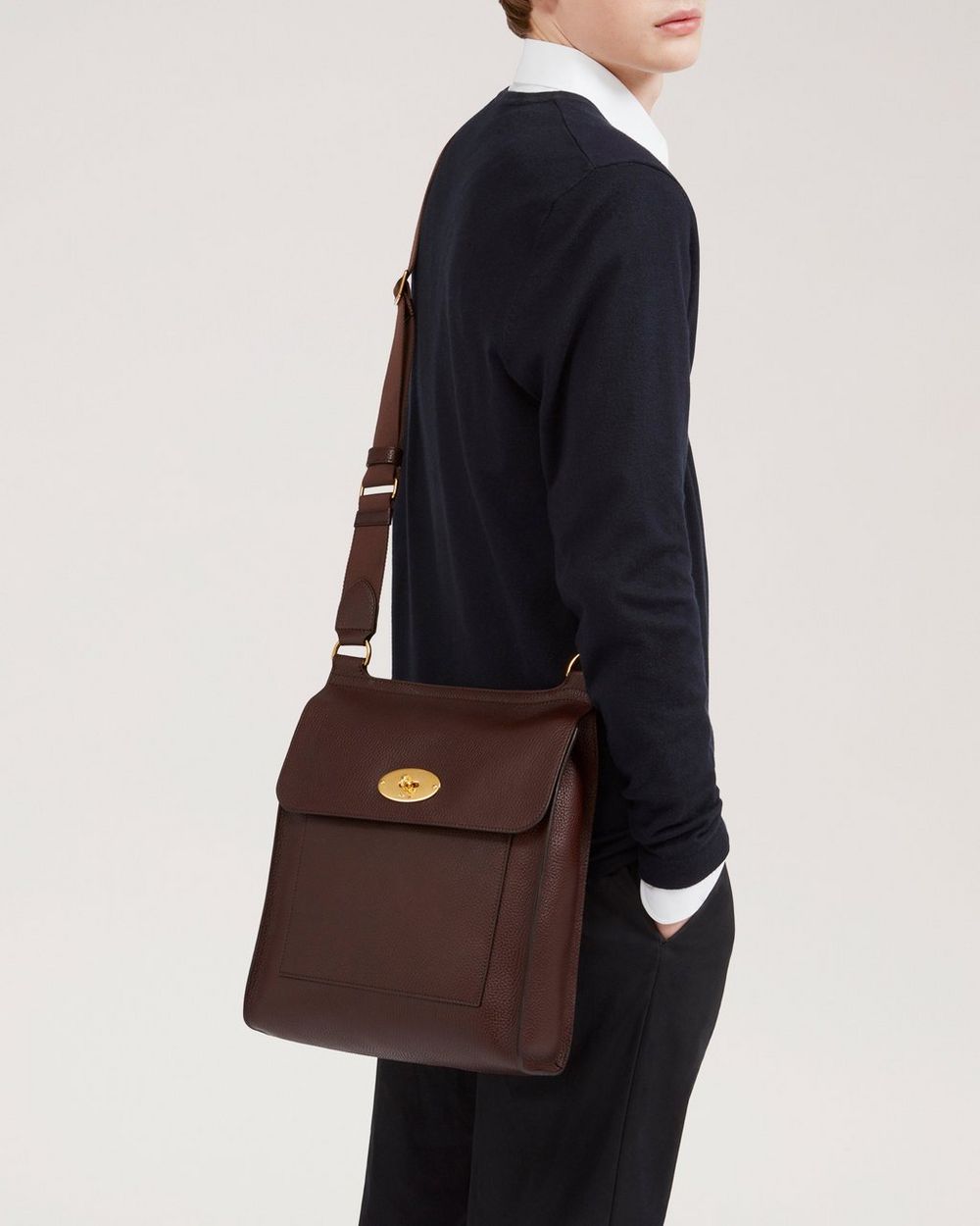 Antony Messenger Oxblood Small Classic Grain Men Mulberry