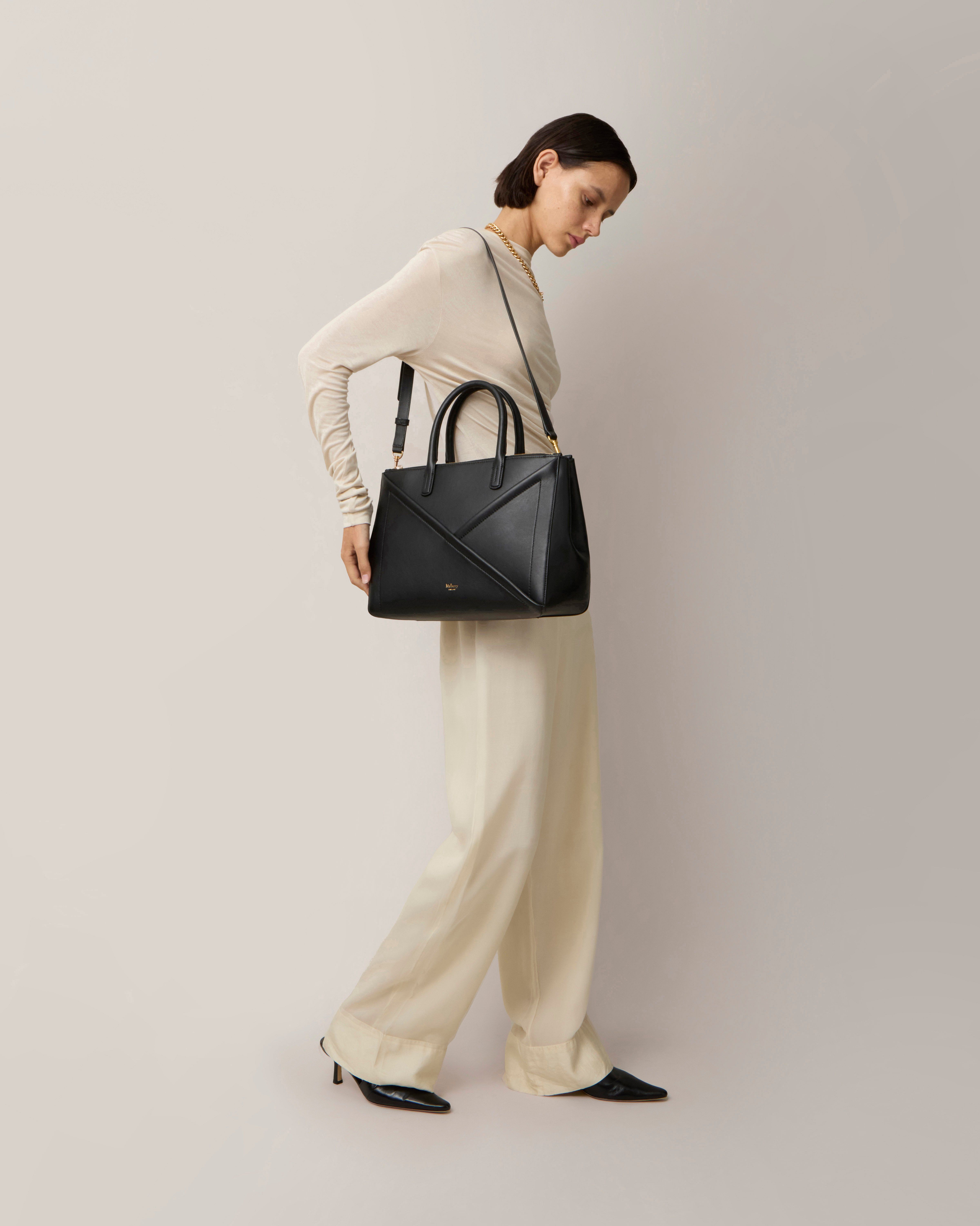 M Zipped Top Handle | Black Micro Classic Grain | Women | Mulberry