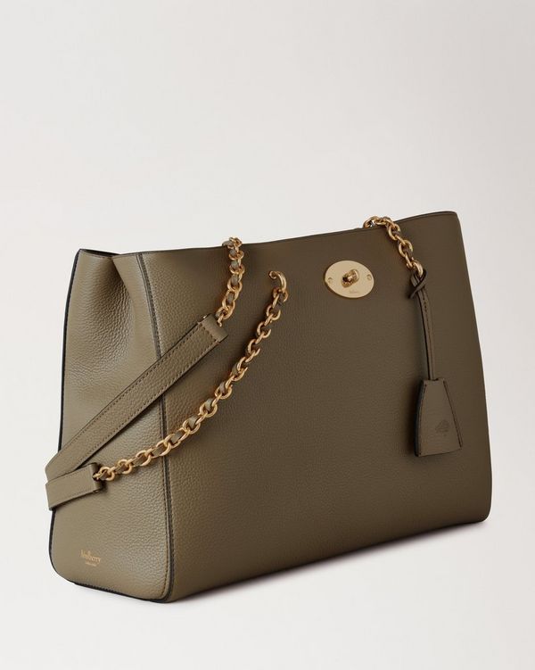 Lily Chain Tote