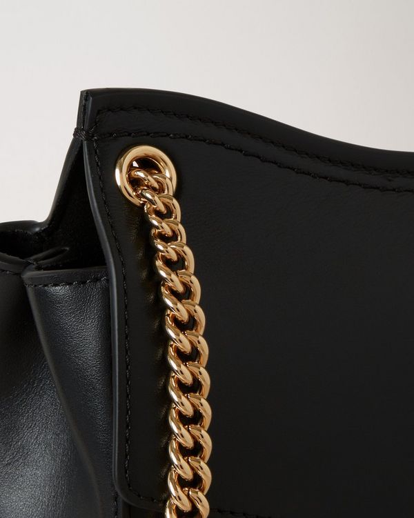 Lana Chain Shoulder