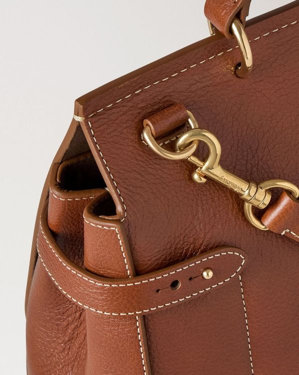 Große Amberley Top Handle