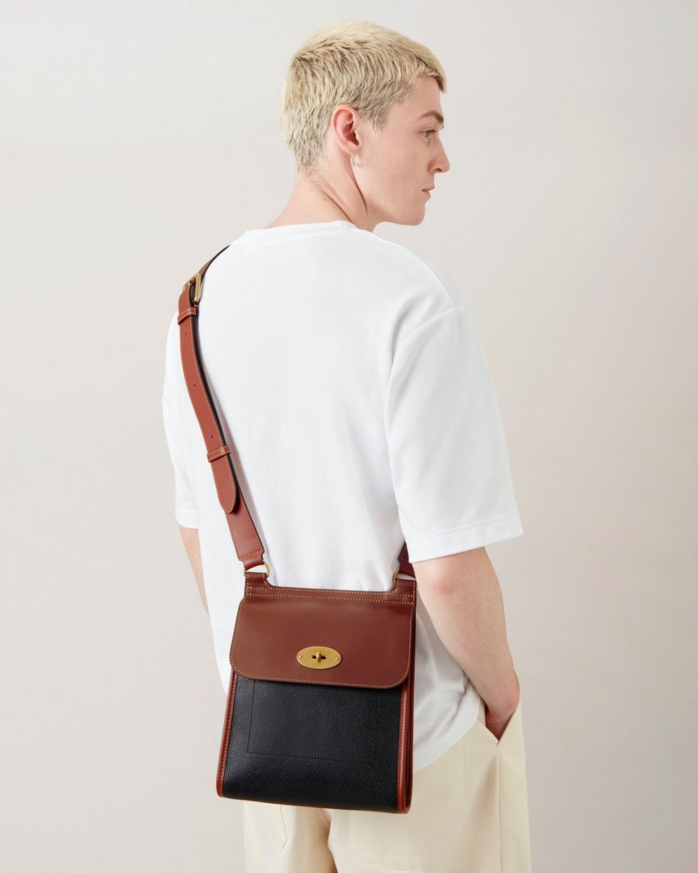 Antony small grained leather messenger bag