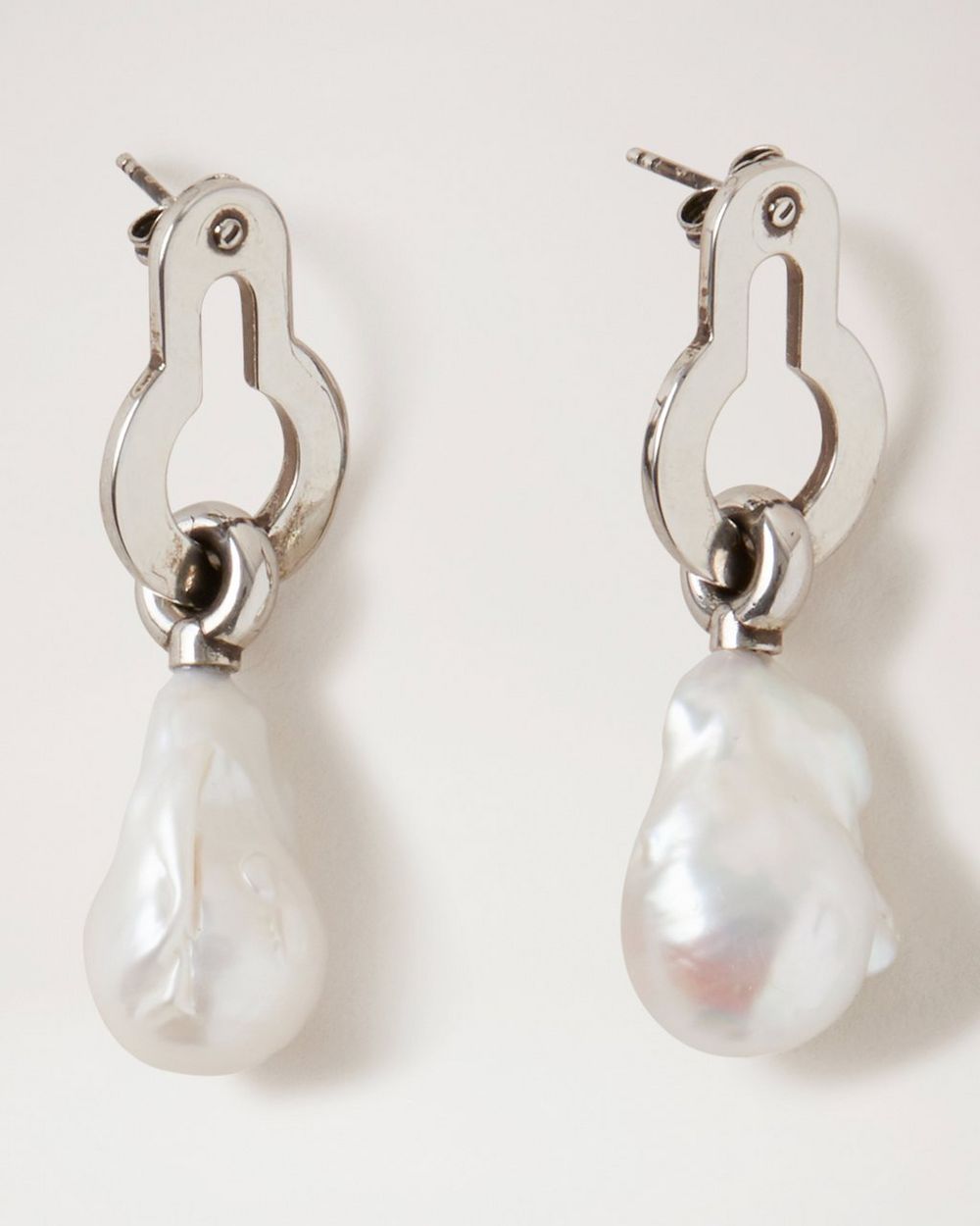 アンバリー バロック パール イヤリング | シルバー 真鍮&バロック