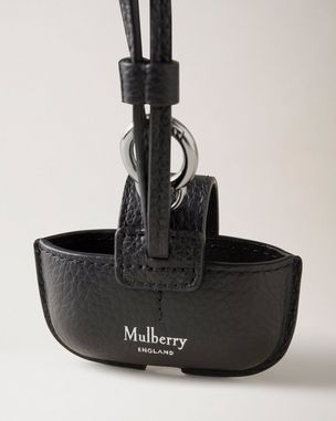 airpods-pro-case-black-small-classic-grain