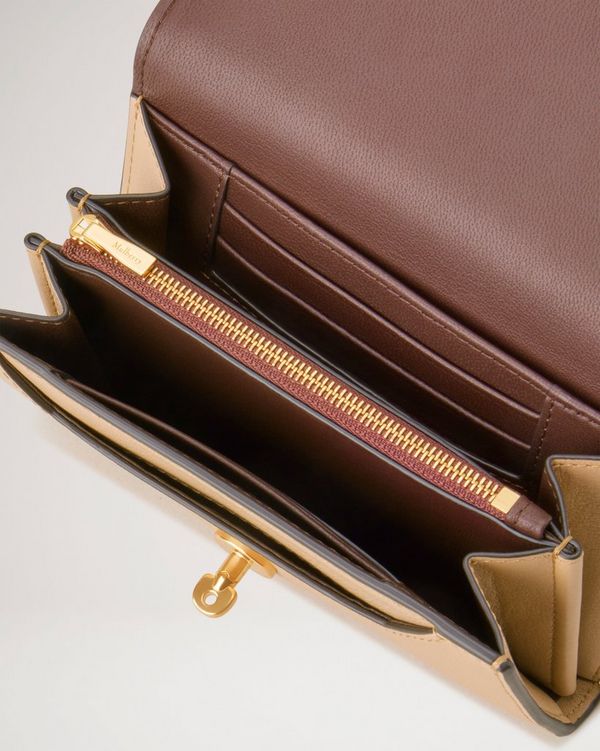 Medium Darley Wallet