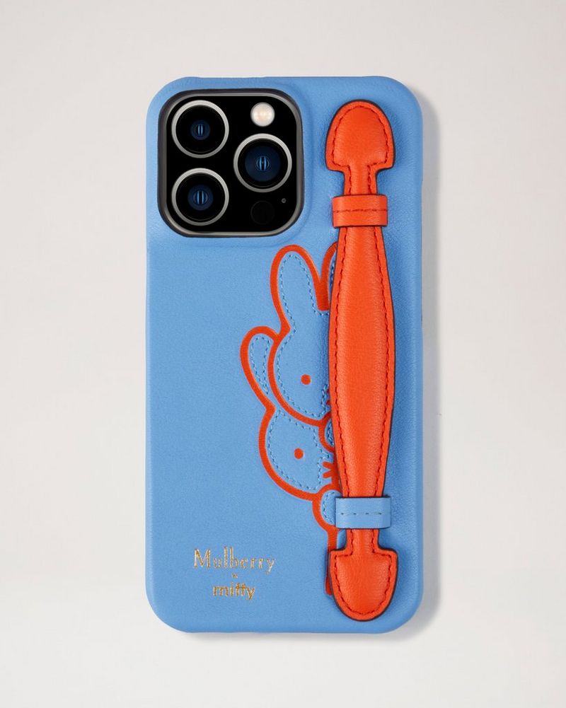 Mulberry x Miffy - iPhone 13 Case with Handle/Cornflower Blue Silky Calf. (Foto: Reprodução/Mulberry)