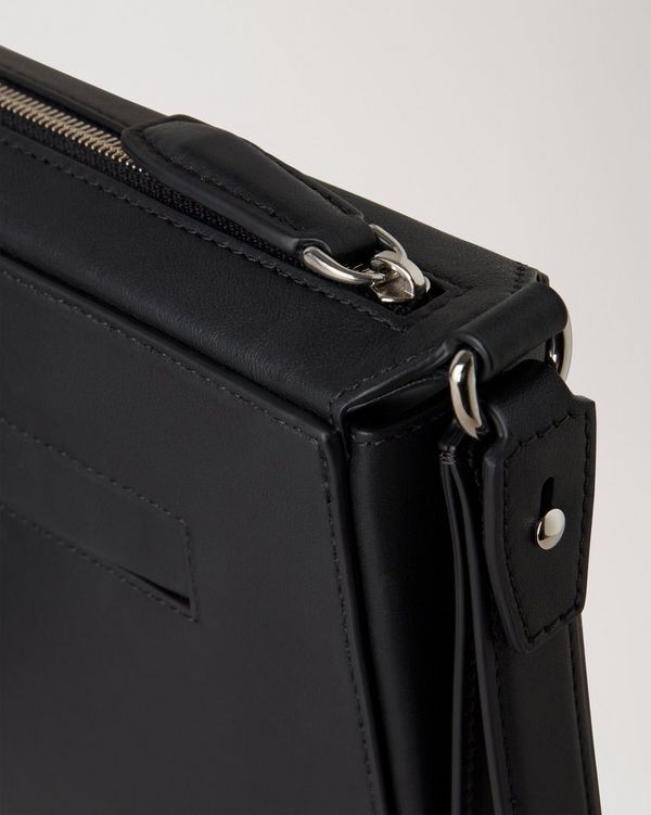 Camberwell Pouch | Black Shiny Smooth Leather | Women | Mulberry