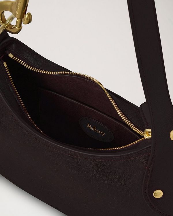Mulberry | Small Hackney Shoulder Bag | Ebony Shiny Buffalo | Top