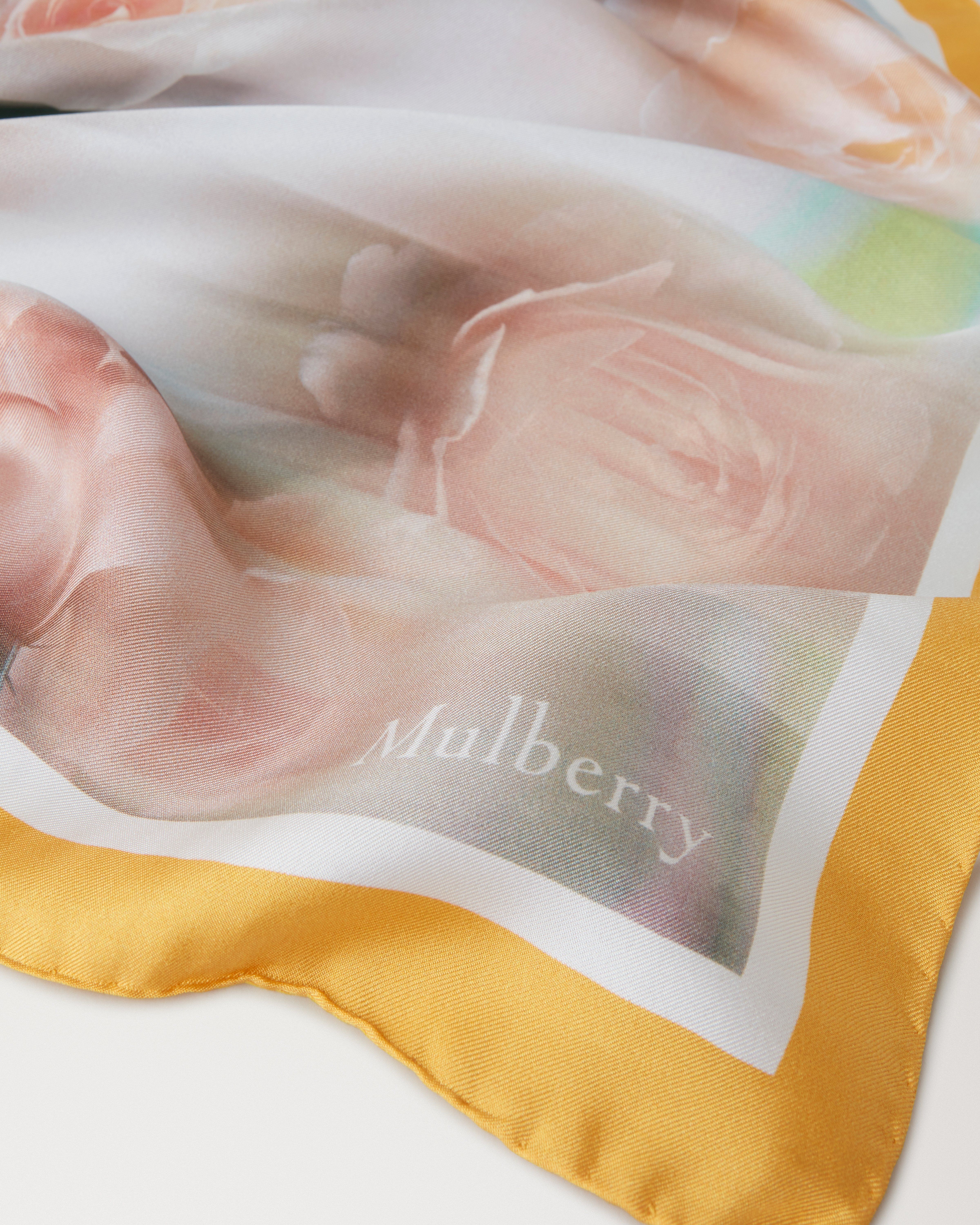 Rose & Blur Border Square
