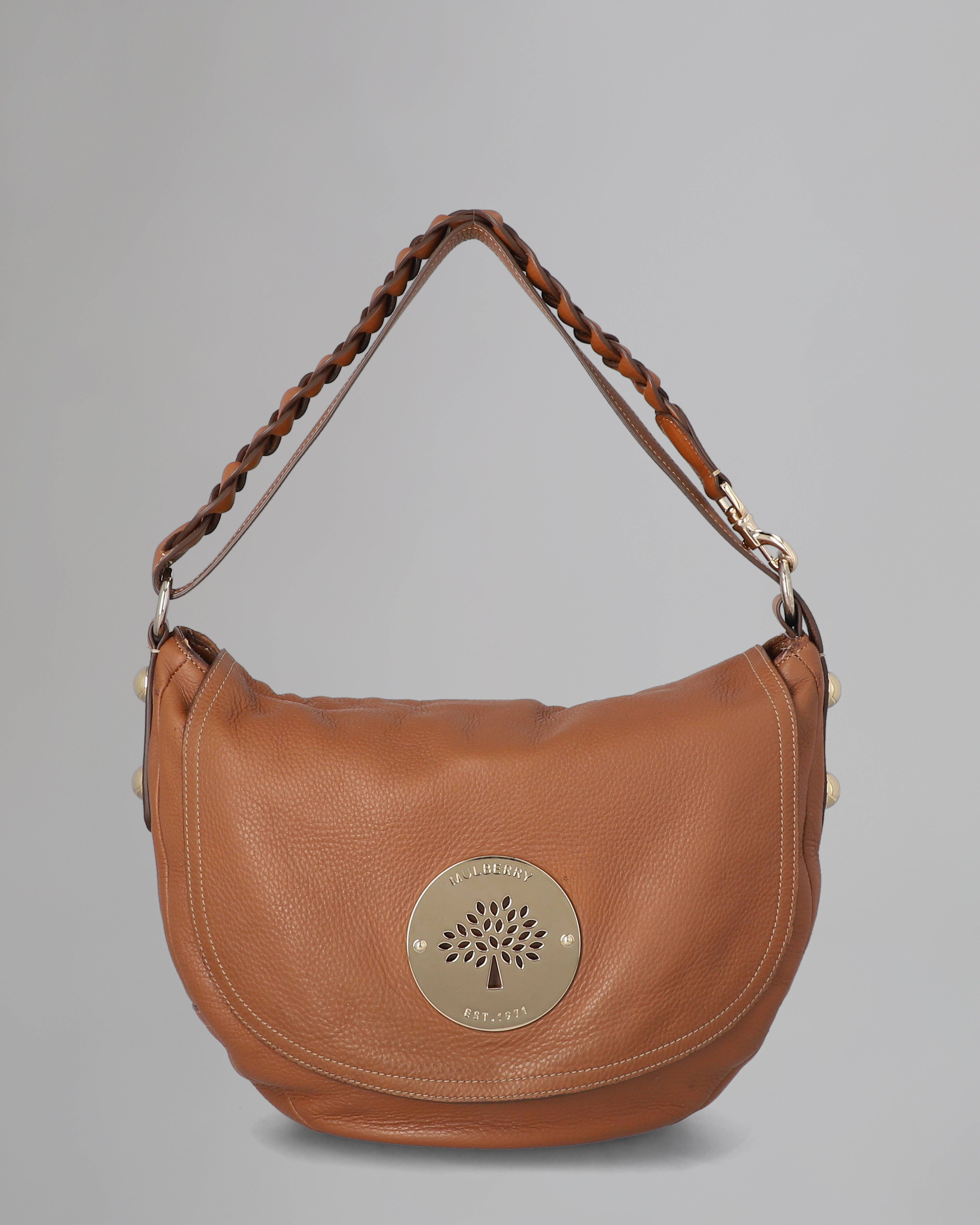 Daria Satchel