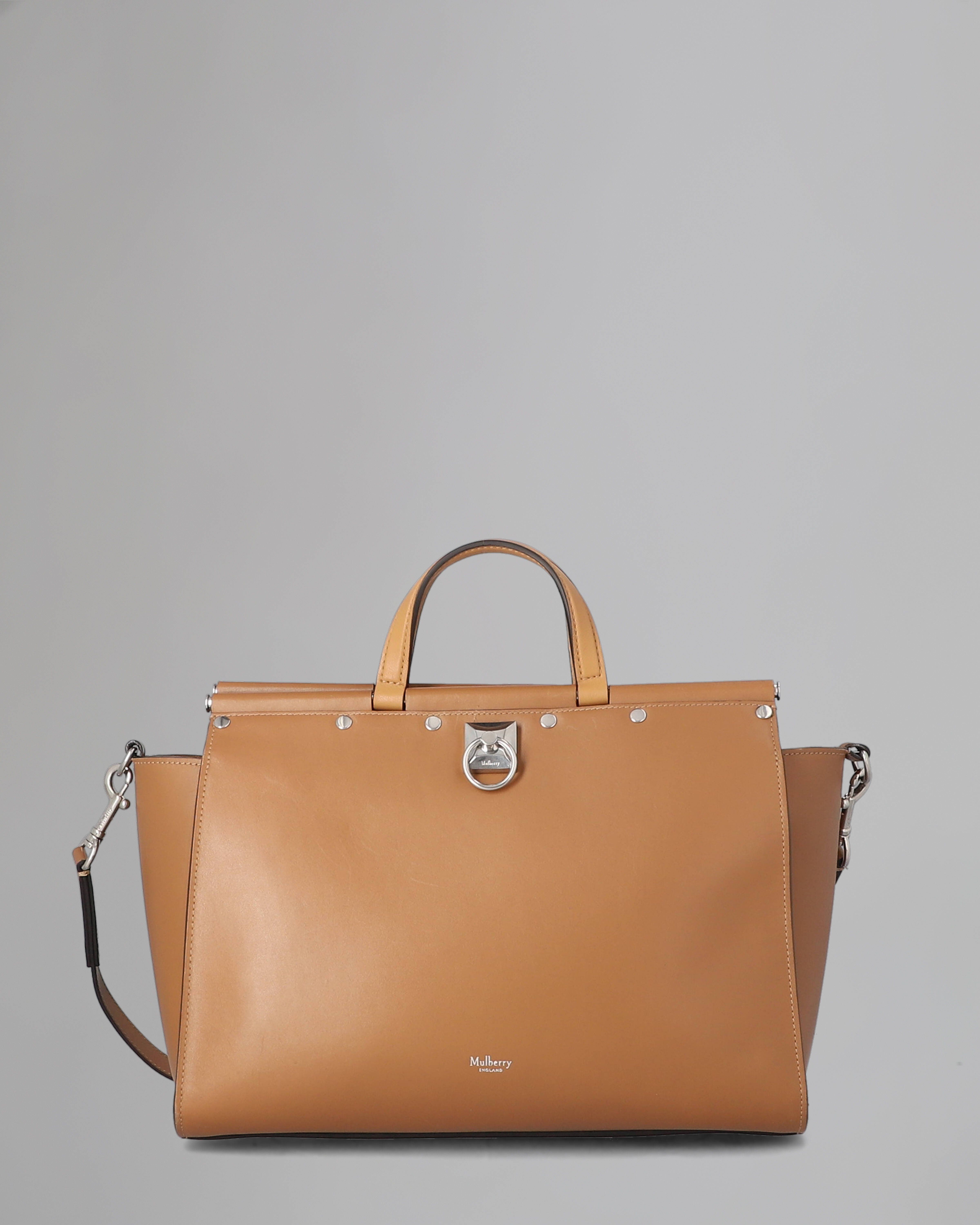 Iris Top Handle