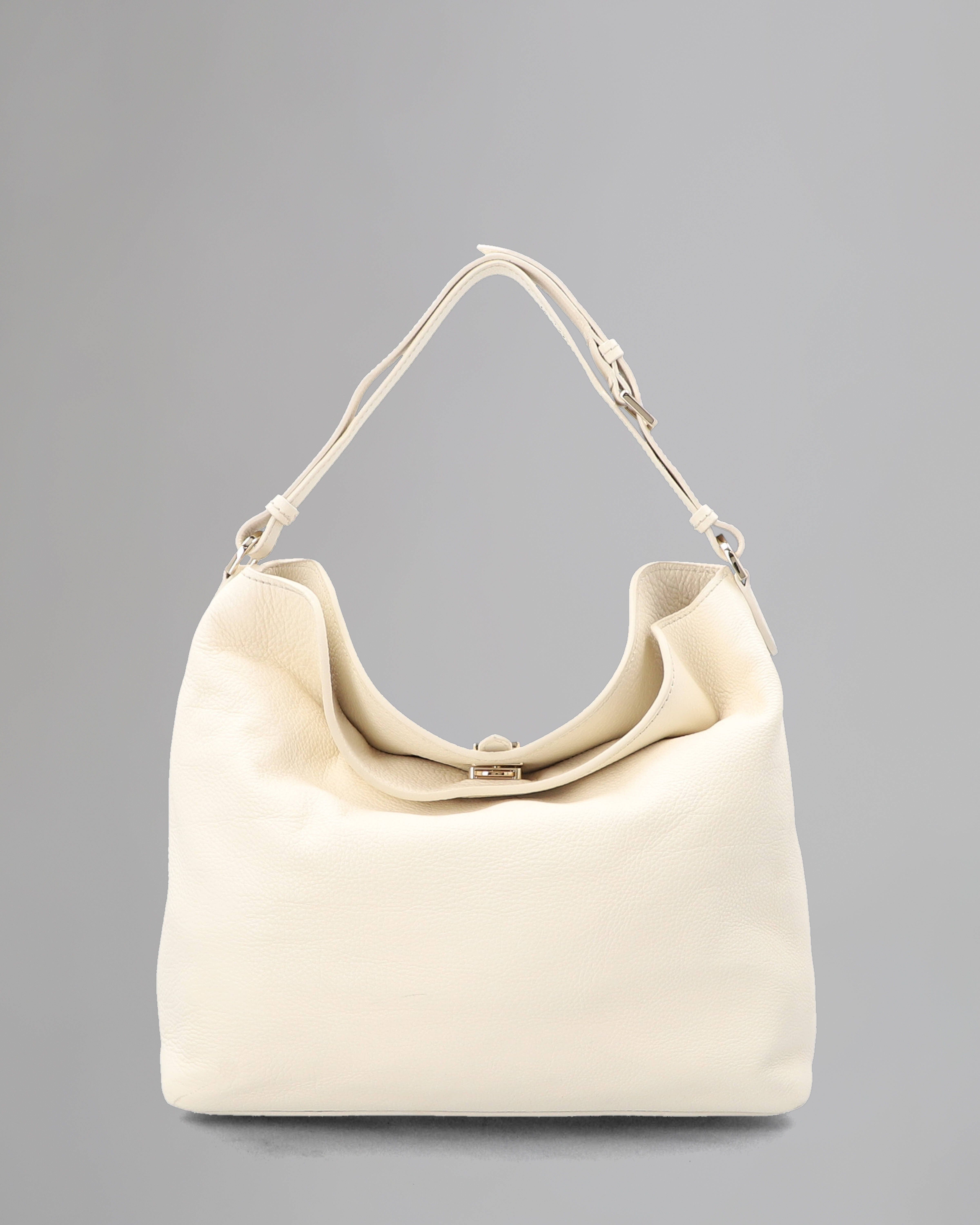 Tessie Hobo