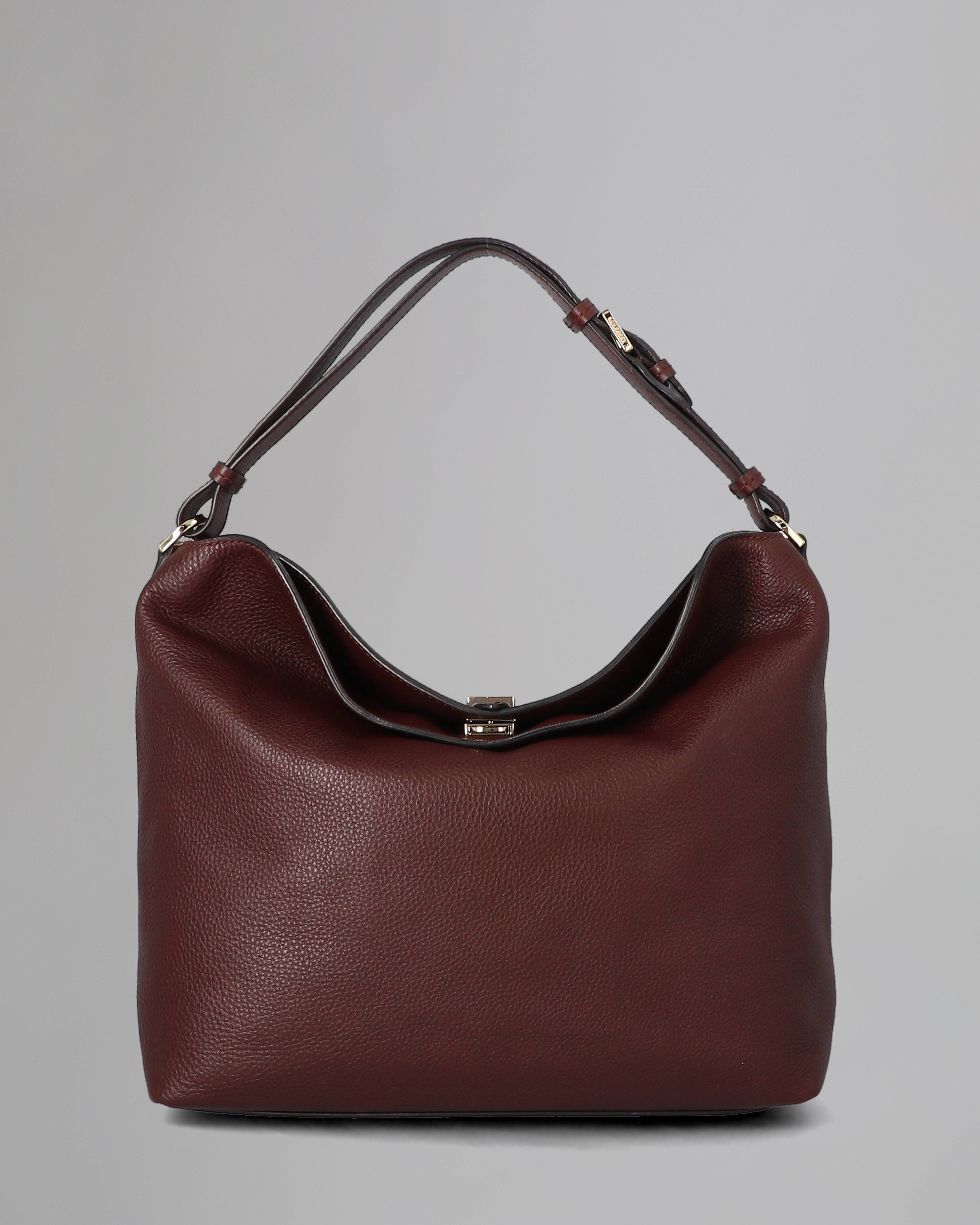 Tessie Hobo
