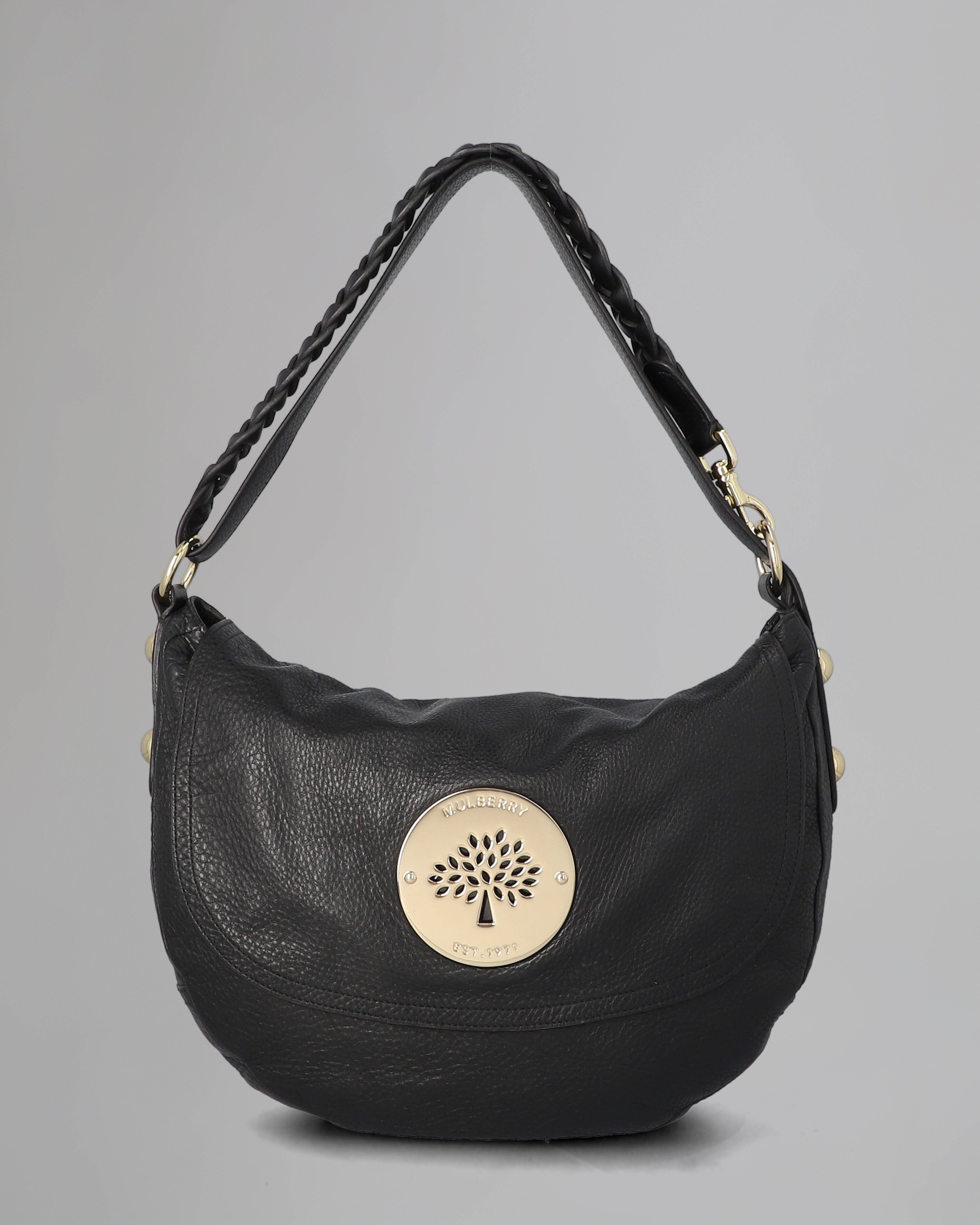Daria Satchel