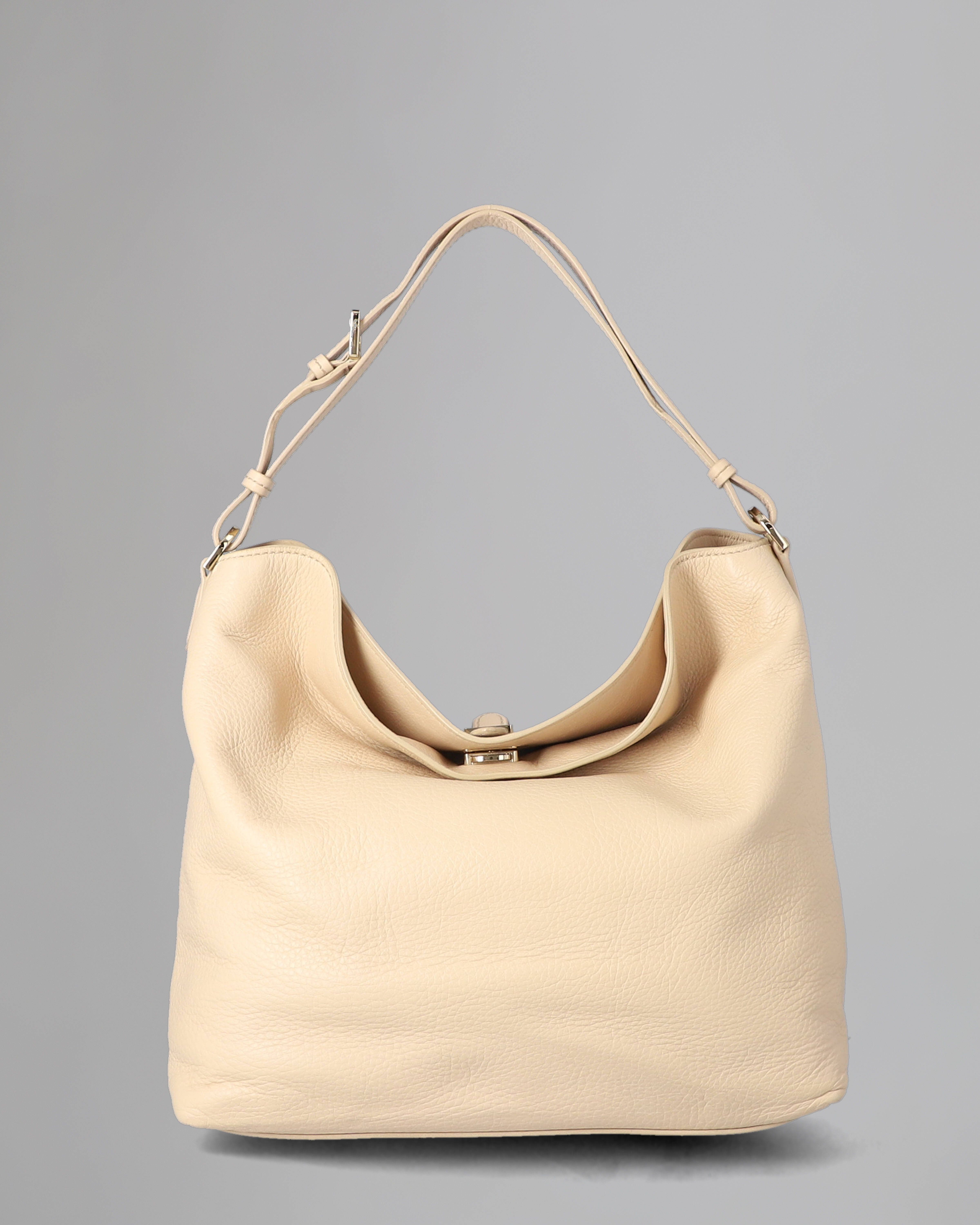 Tessie Hobo