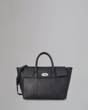 bayswater-with-strap-pre-loved-midnight-small-classic-grained
