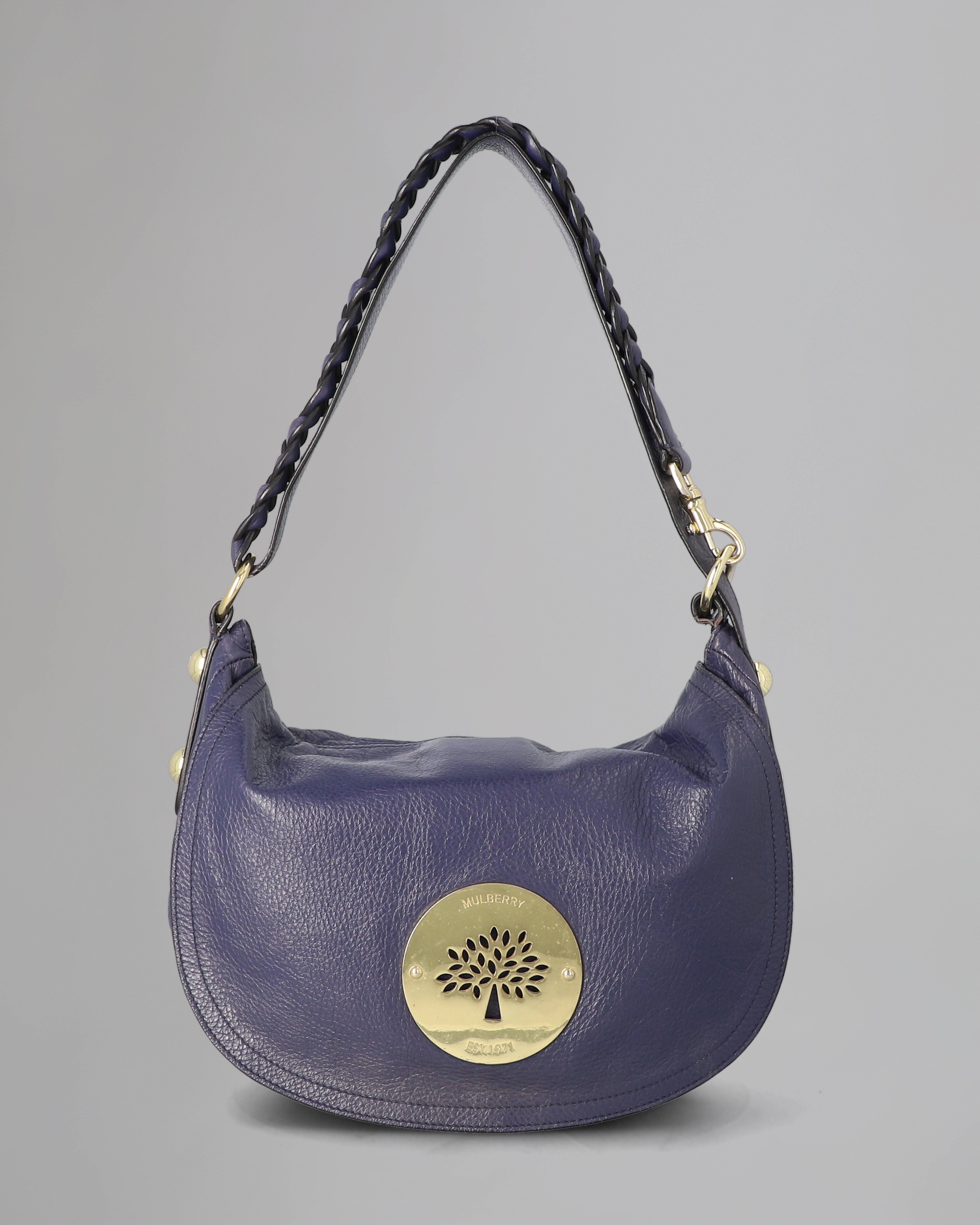 Daria Satchel