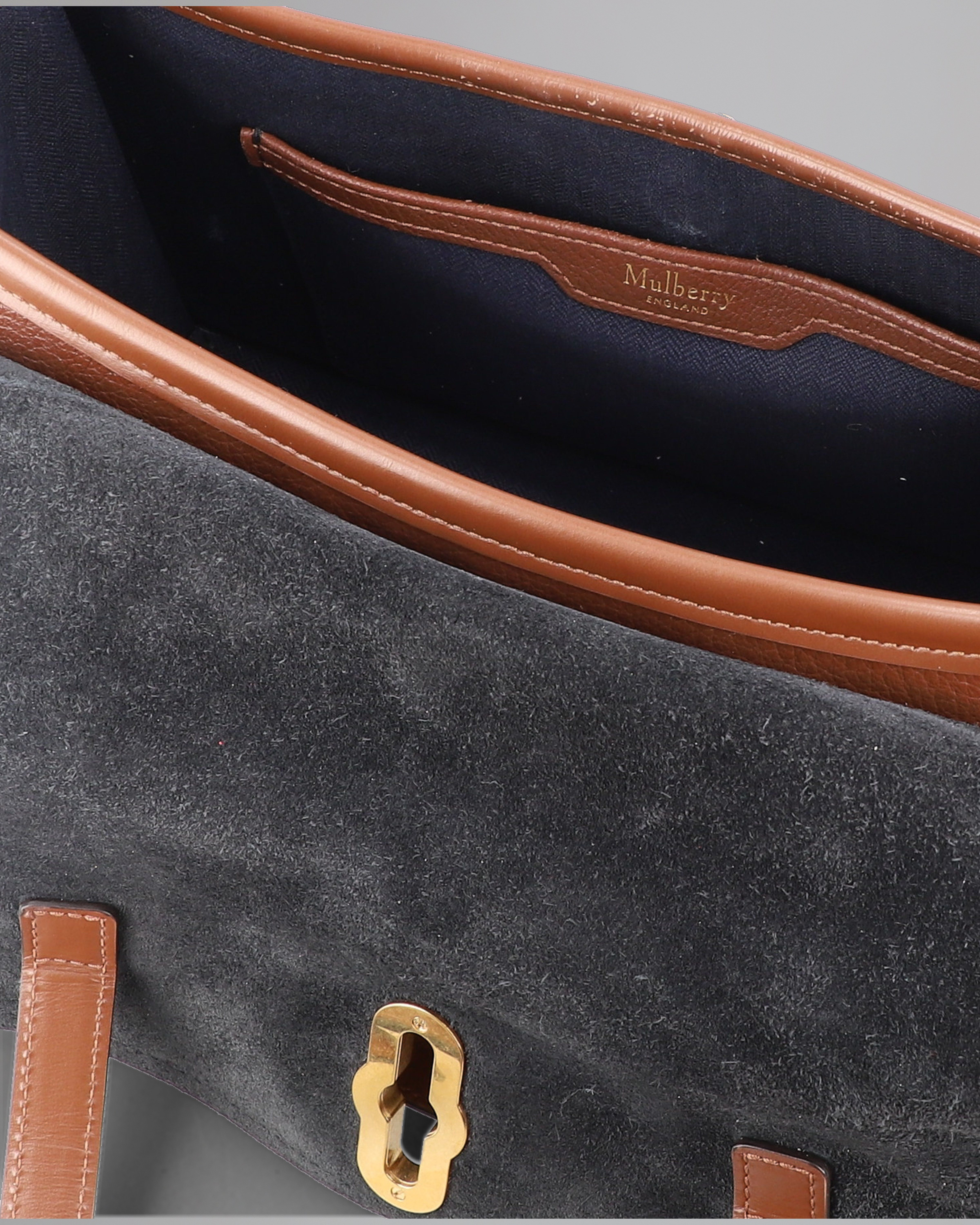 Gracy Satchel