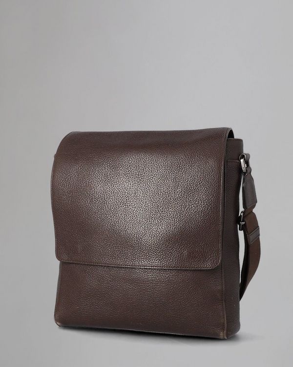 Maxwell Slim Messenger Pre Loved Chocolate Small Classic Grain Pre Loved Bags Mulberry