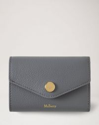 folded-multi-card-wallet