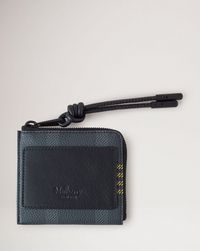 zipped-wallet
