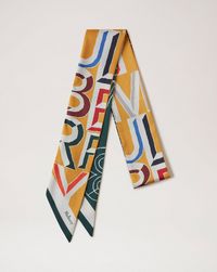 typography-bag-scarf