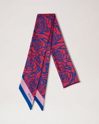 distorted-rose-skinny-scarf