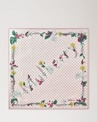 方巾---河畔花卉