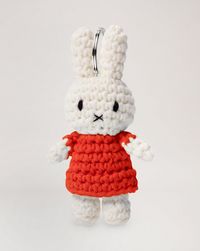 mulberry-x-miffy---miffy-knitted-bunny-keyring