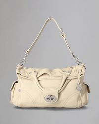 jody-large-shoulder